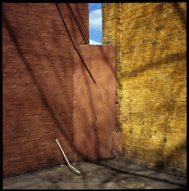 2/10, 2011, Львов, "ОТОЧЕННЯ" (среда, окружение), персональная, галерея "5х5"